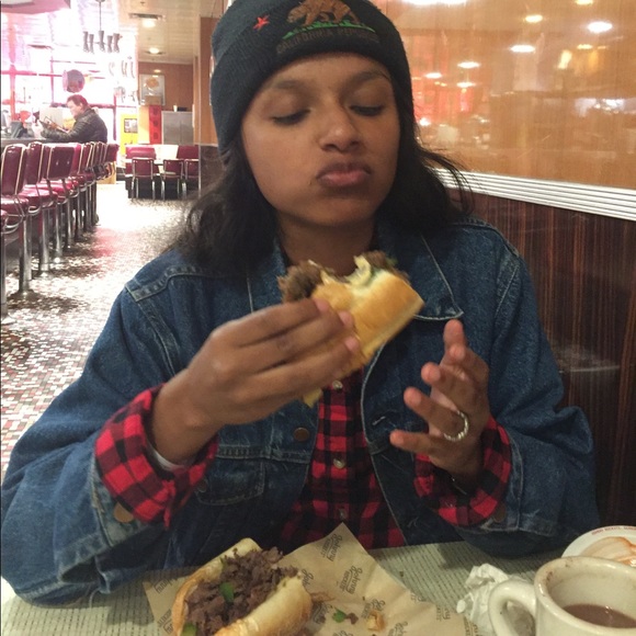 Meet your Posher, Marian - Picture 4 of 4